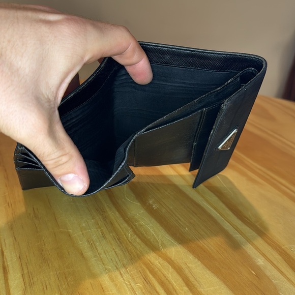 Authentic PRADA NYLON/LEATHER TRI-FOLD Wallet Black - Picture 4 of 7